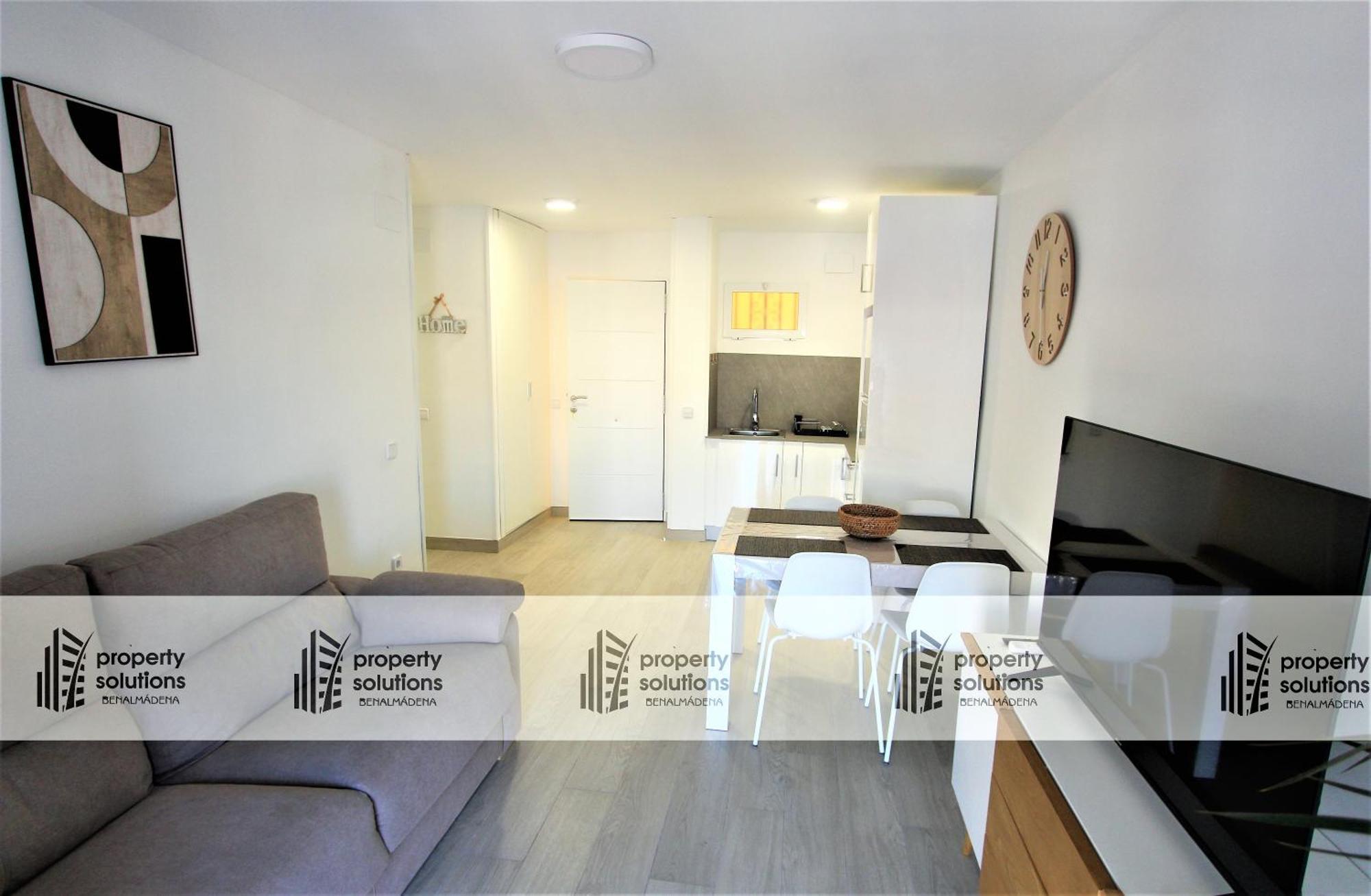 706 Minerva Apartamentos - Vista Al Mar Y La Piscina - Piscina Y Playa ベナルマデナ エクステリア 写真