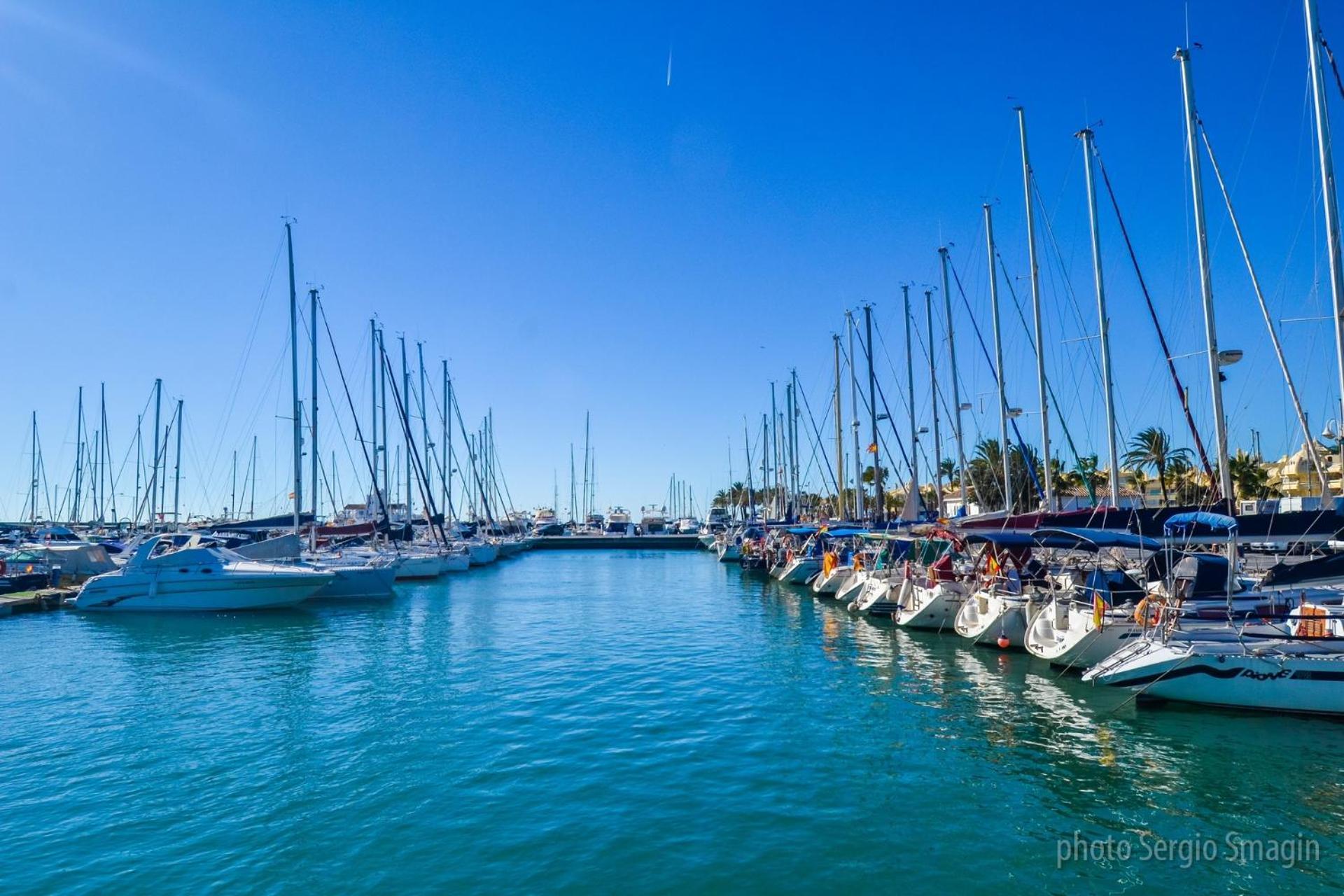 706 Minerva Apartamentos - Vista Al Mar Y La Piscina - Piscina Y Playa ベナルマデナ エクステリア 写真