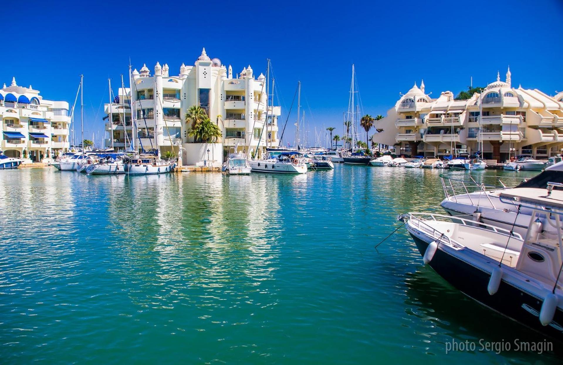 706 Minerva Apartamentos - Vista Al Mar Y La Piscina - Piscina Y Playa ベナルマデナ エクステリア 写真