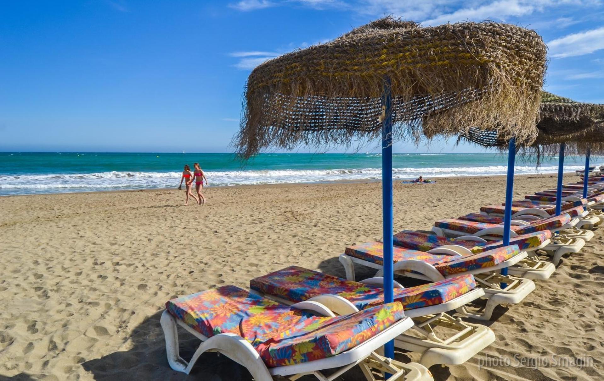 706 Minerva Apartamentos - Vista Al Mar Y La Piscina - Piscina Y Playa ベナルマデナ エクステリア 写真